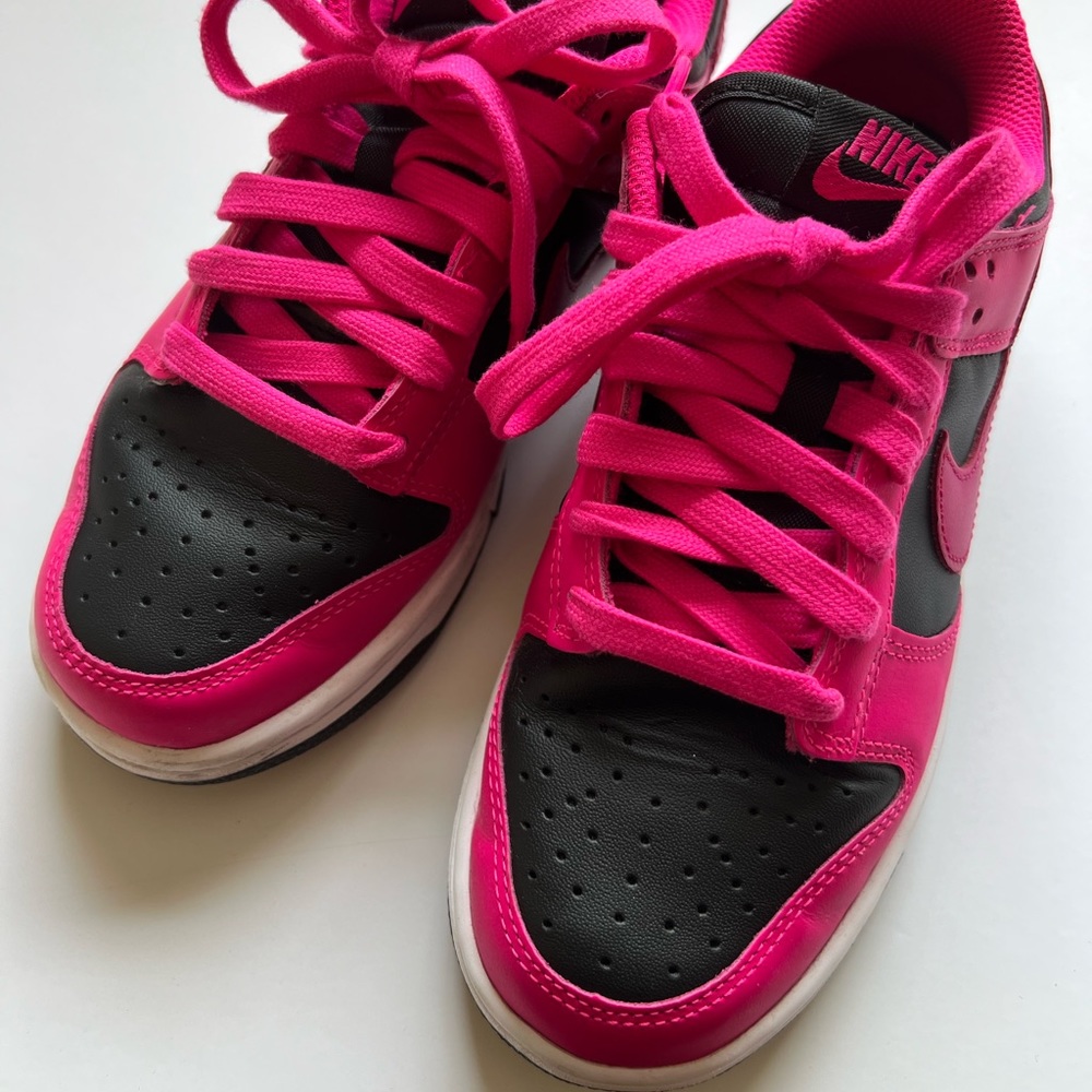 Preloved Dunks